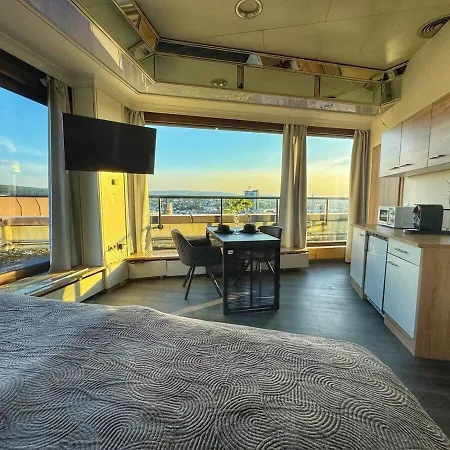 Zentrale Penthouse Mit Goldstadtblick Pforzheim